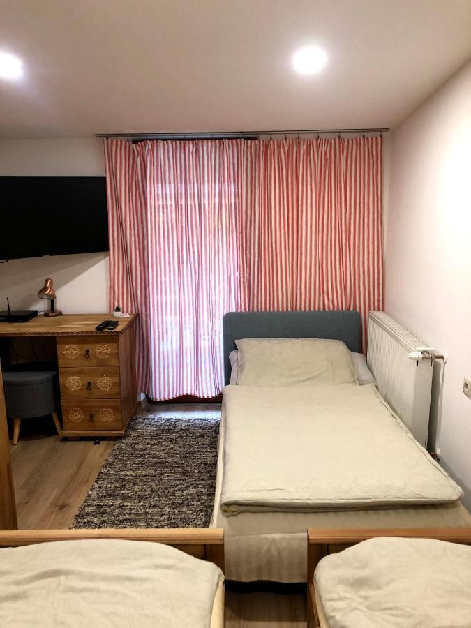 Apartamento Gazdovsky Dvor Peter Jurky Vasilov Exterior foto